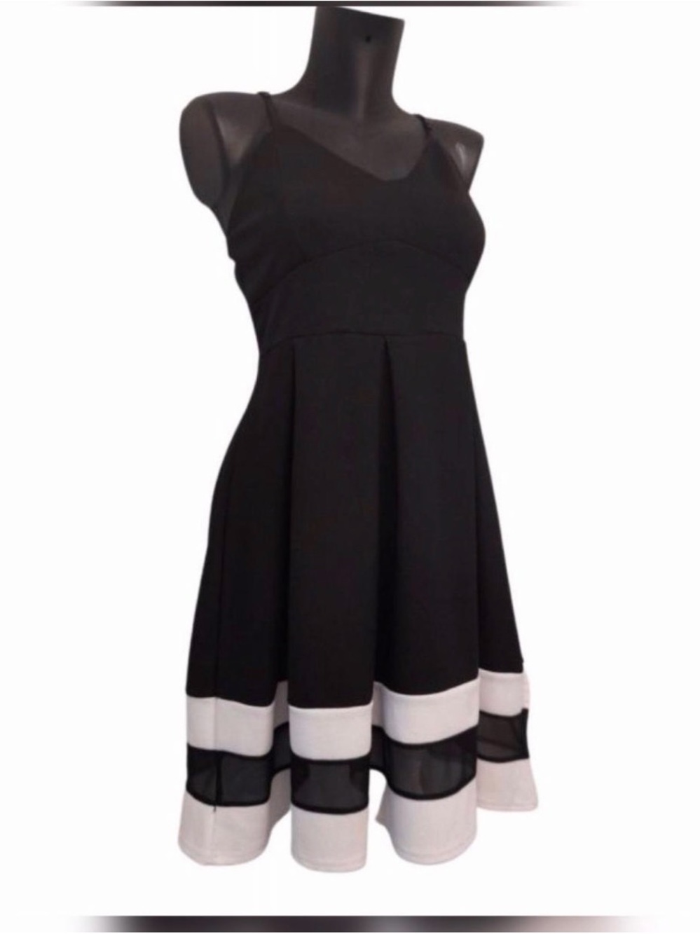 Missi London Black Skater size 4